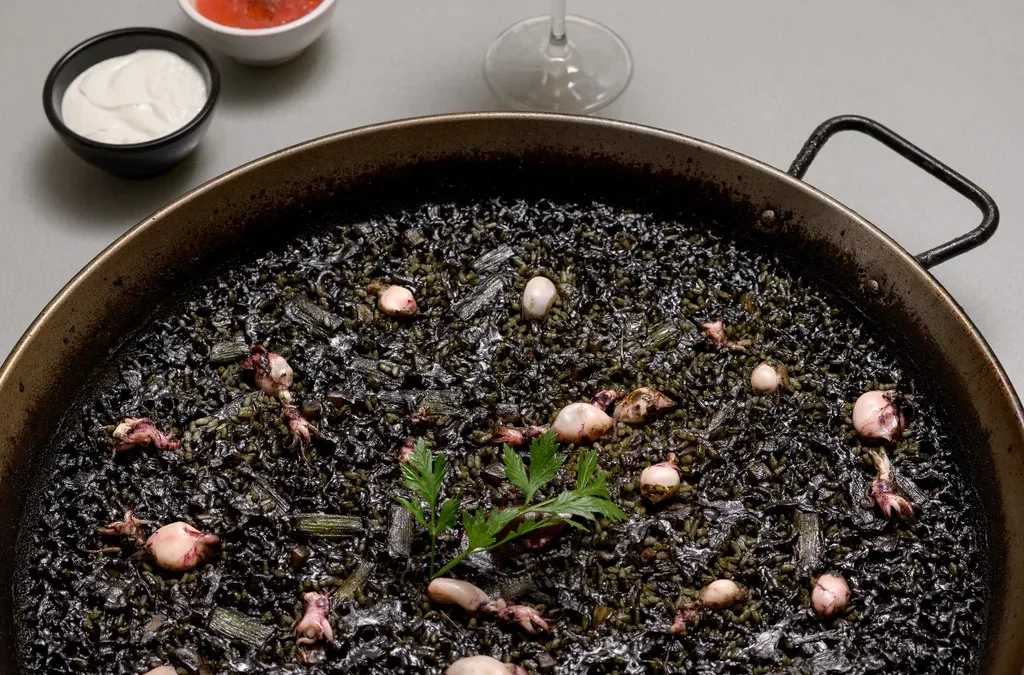 Arroz negro o Paella negra